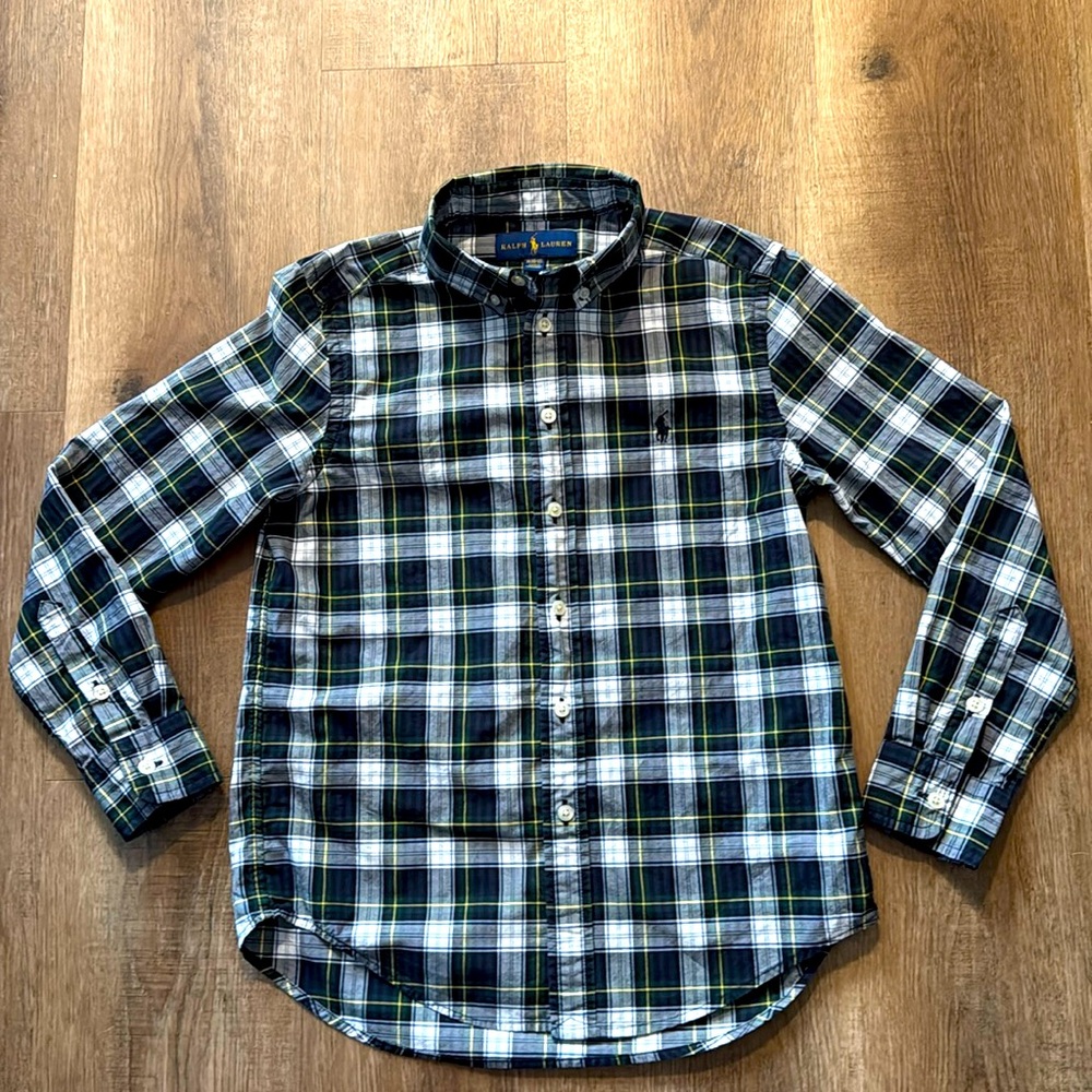 Ralph Lauren Button Down Shirt Size Medium